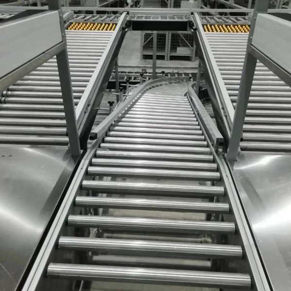 easily movable food grade roller conveyor for container loading and unloading