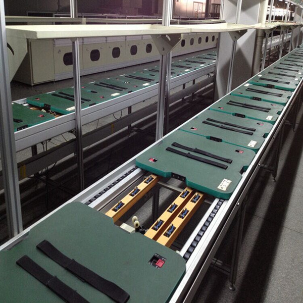 chain pallet conveyor with head drive section and tail section