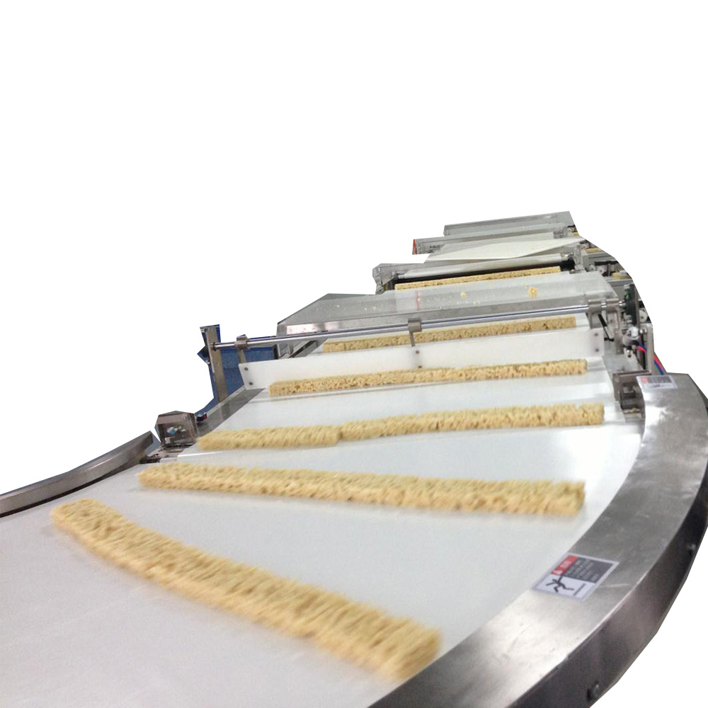 180 degree curve belt conveyor for handling materials in packaging line - 副本